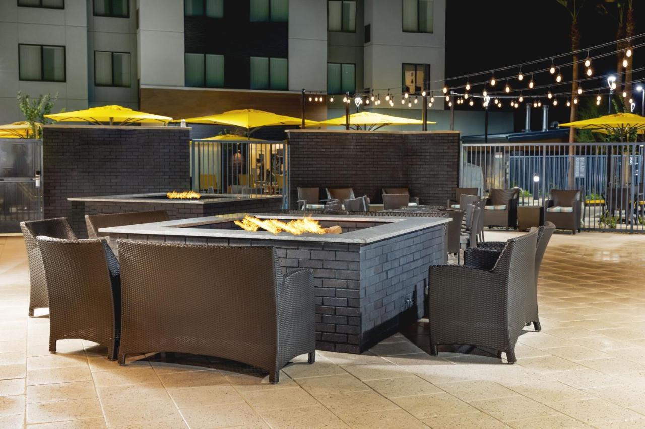 Residence Inn By Marriott Anaheim Бриа Екстериор снимка