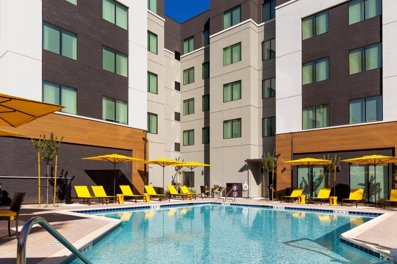 Residence Inn By Marriott Anaheim Бриа Екстериор снимка